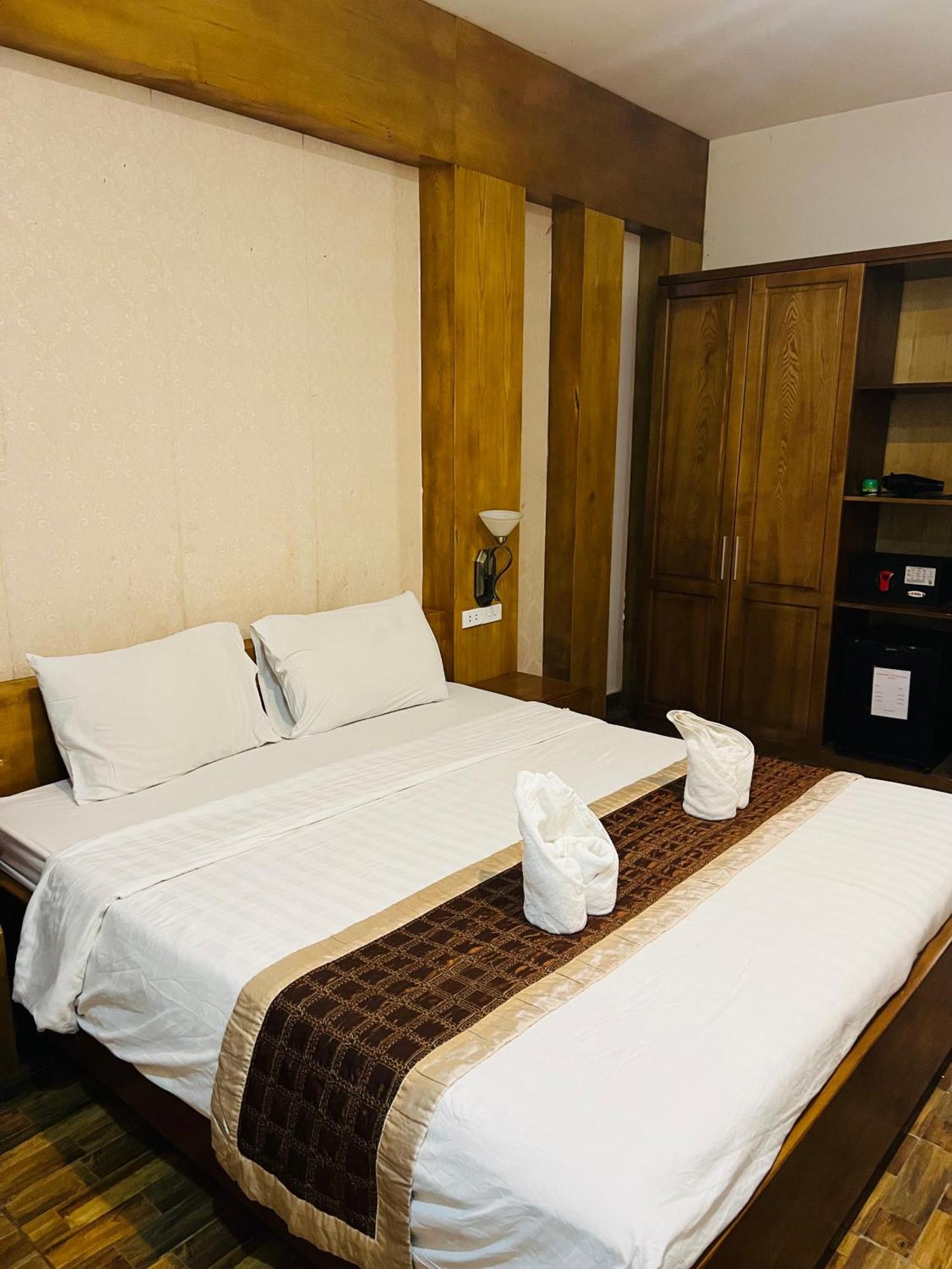 Vangvieng Sunrise East Hotel 방 비엥 외부 사진